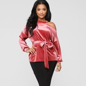 BNWTag Fashion Nova top Mauve